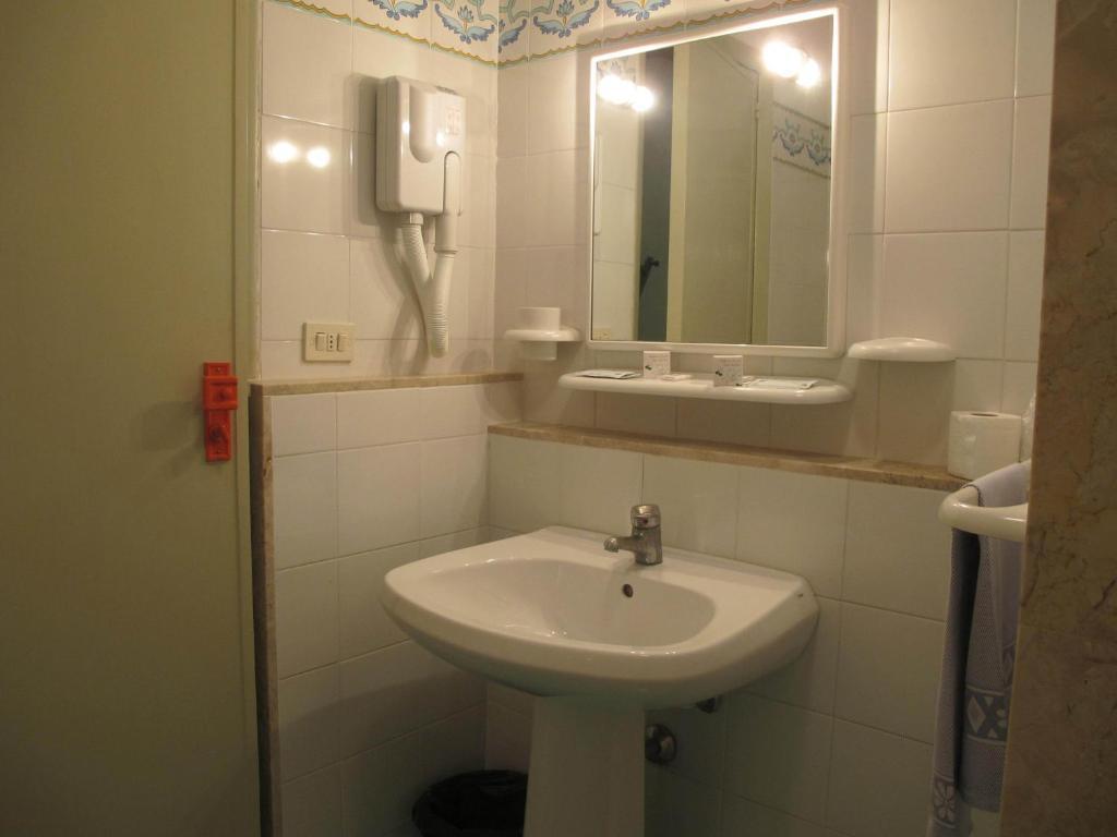 Hotel Phenicusa Pecorini Szoba fotó